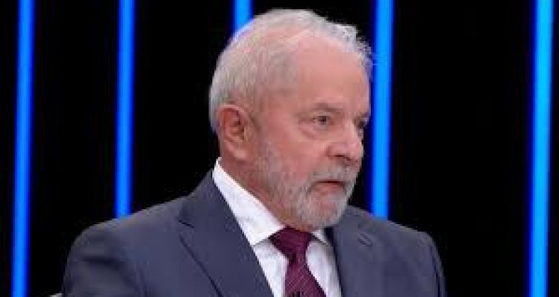 Lula diz que discutirá segurança pública com governadores